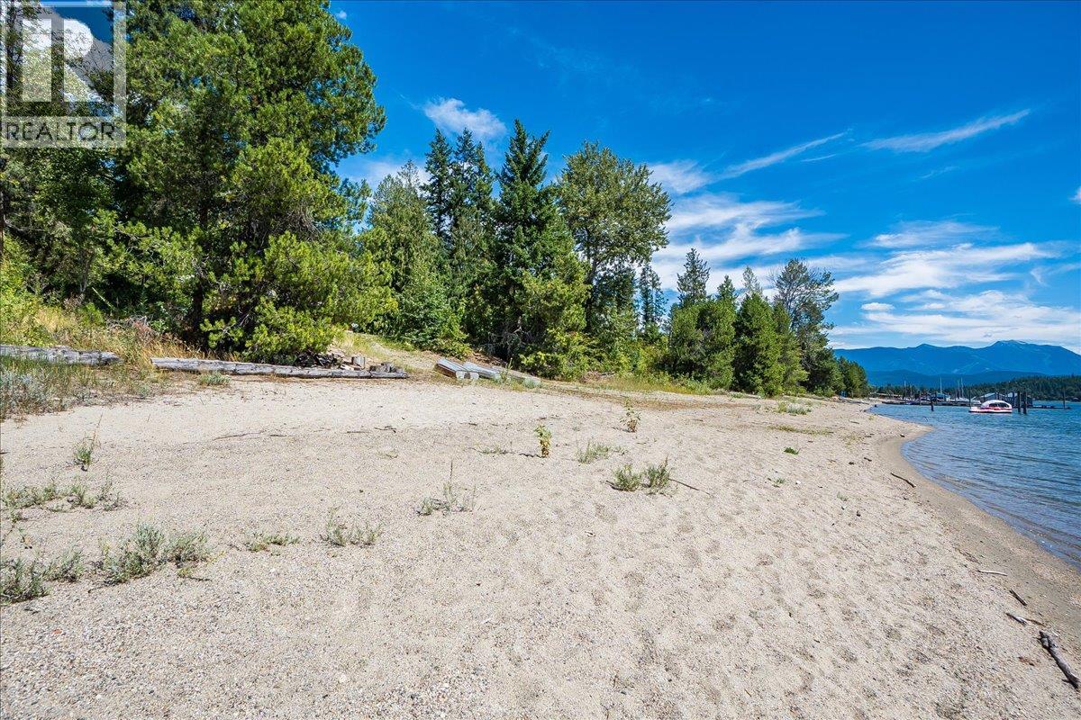 7691 Balfour Wharf Road, Balfour, British Columbia  V0G 1C0 - Photo 11 - 10359320