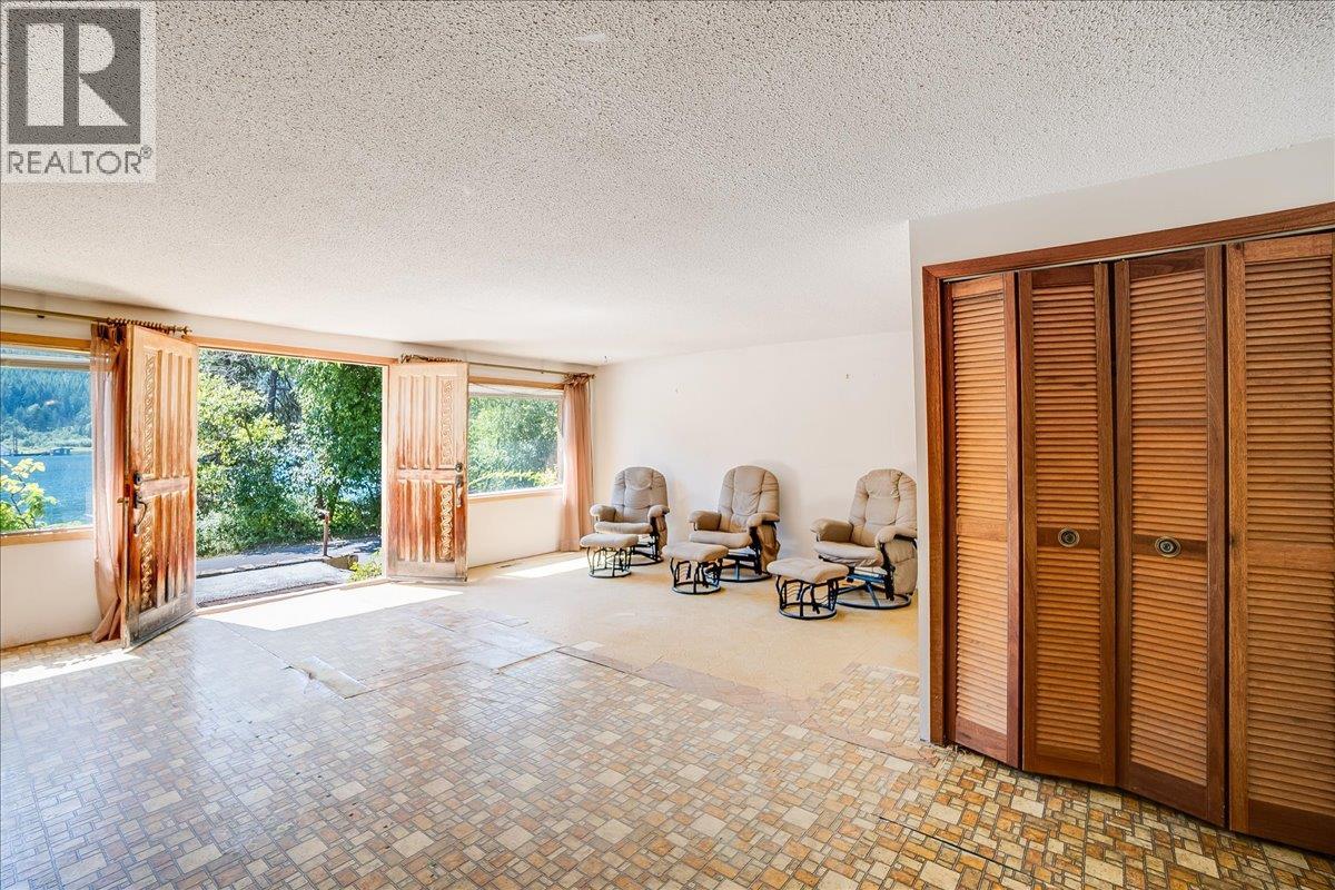 7691 Balfour Wharf Road, Balfour, British Columbia  V0G 1C0 - Photo 19 - 10359320