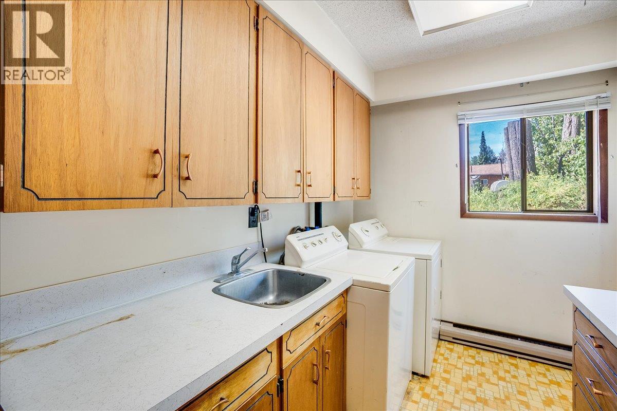 7691 Balfour Wharf Road, Balfour, British Columbia  V0G 1C0 - Photo 33 - 10359320