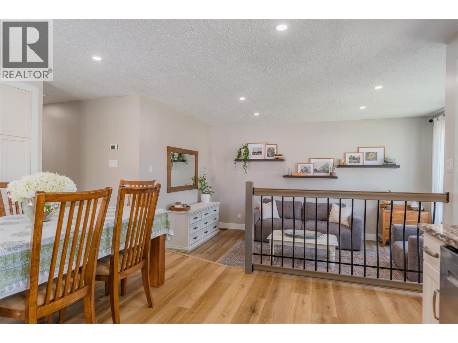 100 Birch Avenue, Fruitvale, British Columbia  V0G 1L0 - Photo 12 - 10359470
