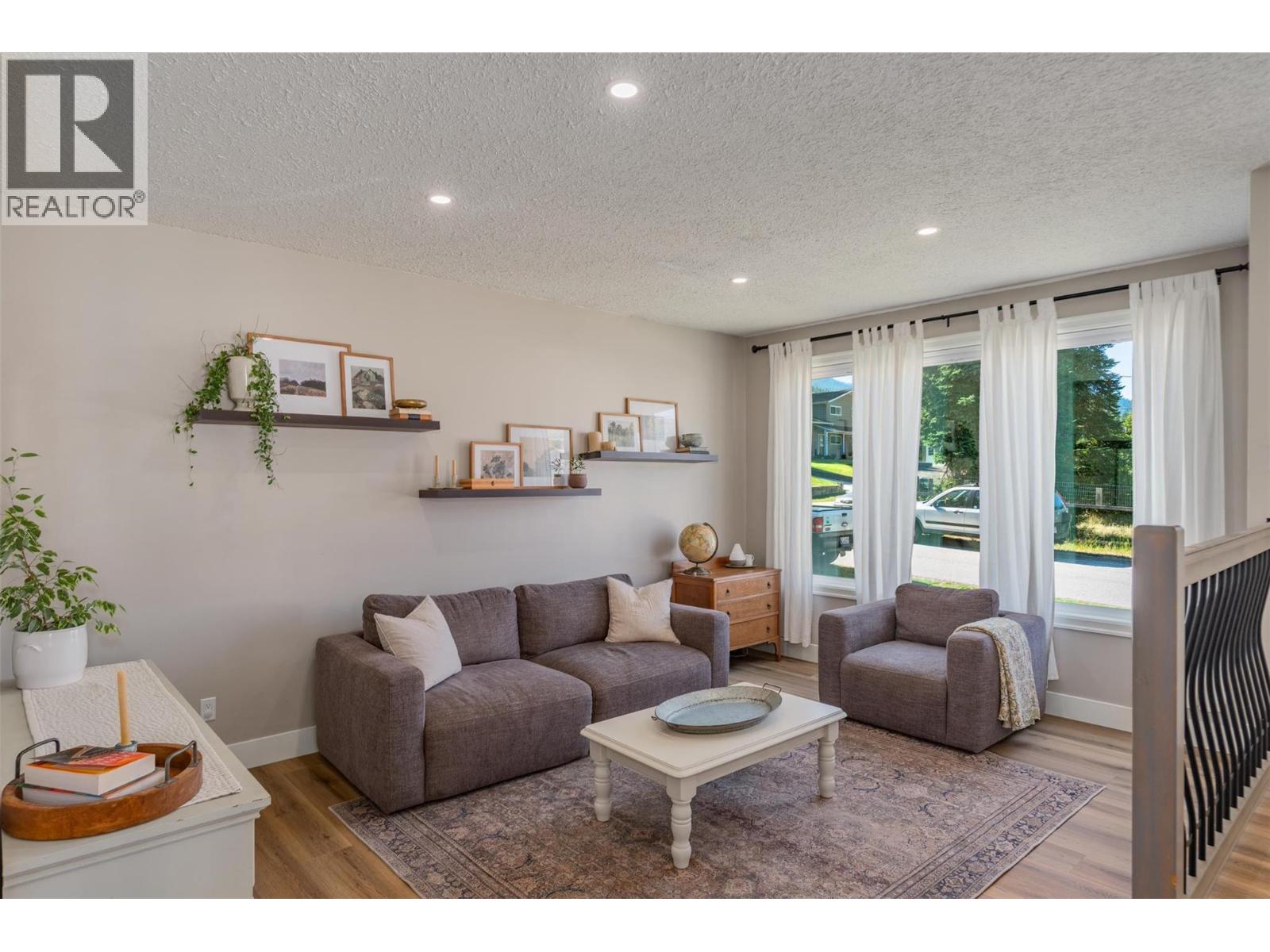 100 Birch Avenue, Fruitvale, British Columbia  V0G 1L0 - Photo 15 - 10359470