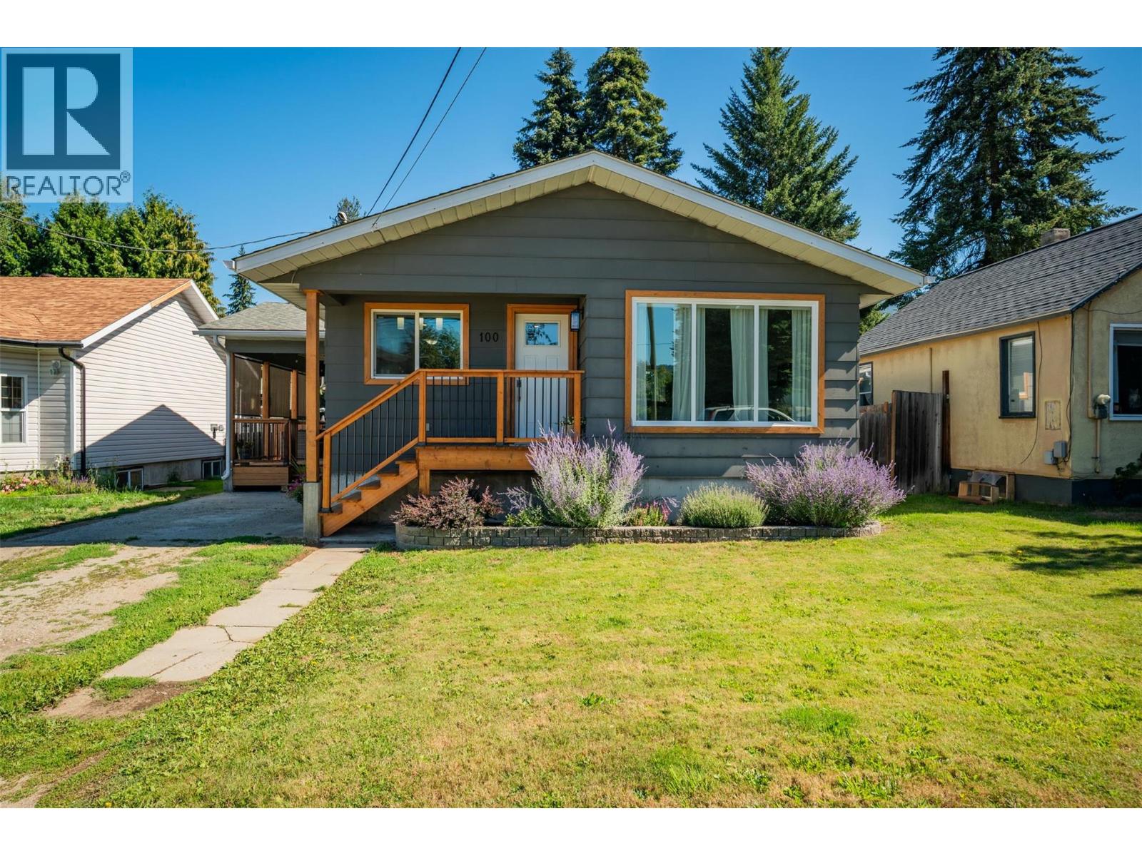 100 Birch Avenue, Fruitvale, British Columbia  V0G 1L0 - Photo 3 - 10359470
