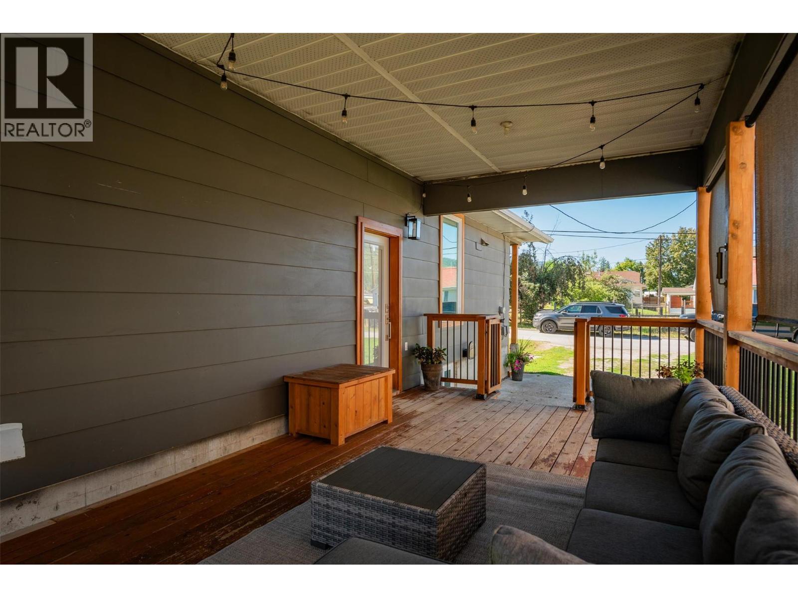 100 Birch Avenue, Fruitvale, British Columbia  V0G 1L0 - Photo 43 - 10359470