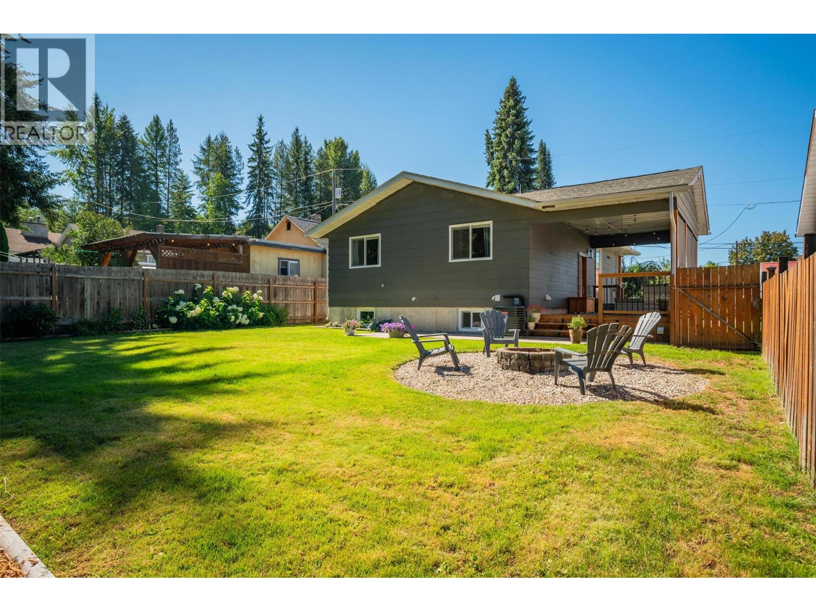 100 Birch Avenue, Fruitvale, British Columbia  V0G 1L0 - Photo 47 - 10359470