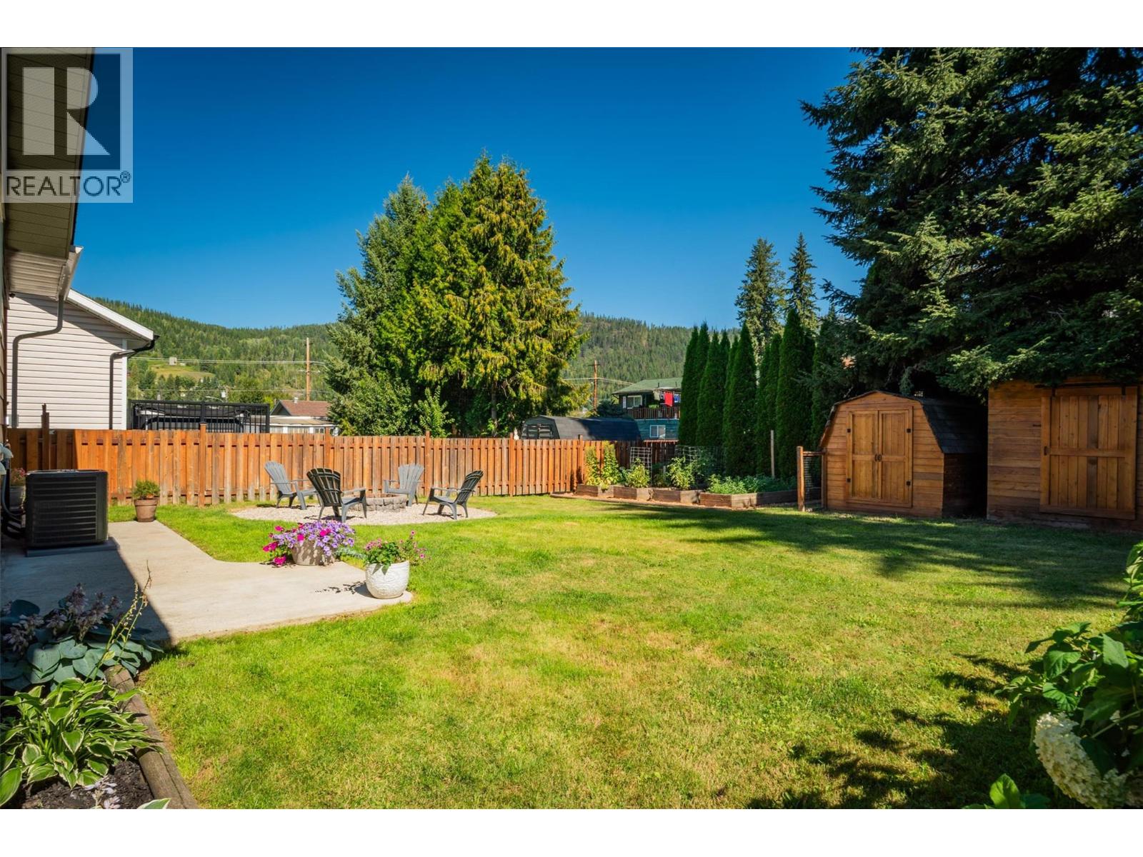 100 Birch Avenue, Fruitvale, British Columbia  V0G 1L0 - Photo 52 - 10359470