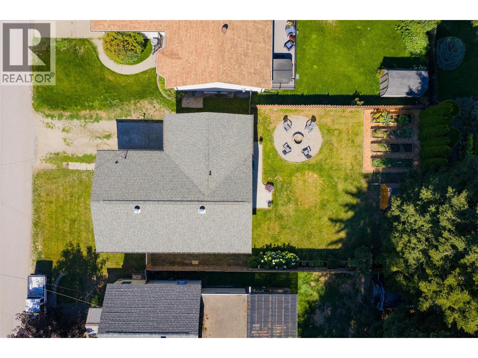 100 Birch Avenue, Fruitvale, British Columbia  V0G 1L0 - Photo 55 - 10359470