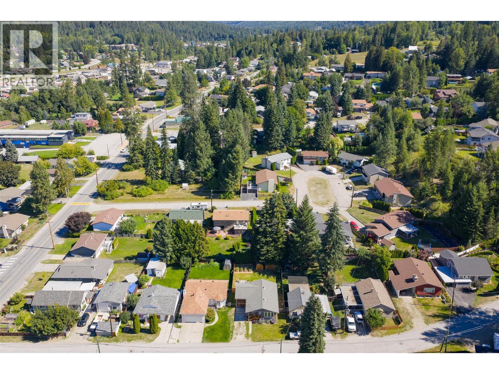 100 Birch Avenue, Fruitvale, British Columbia  V0G 1L0 - Photo 59 - 10359470