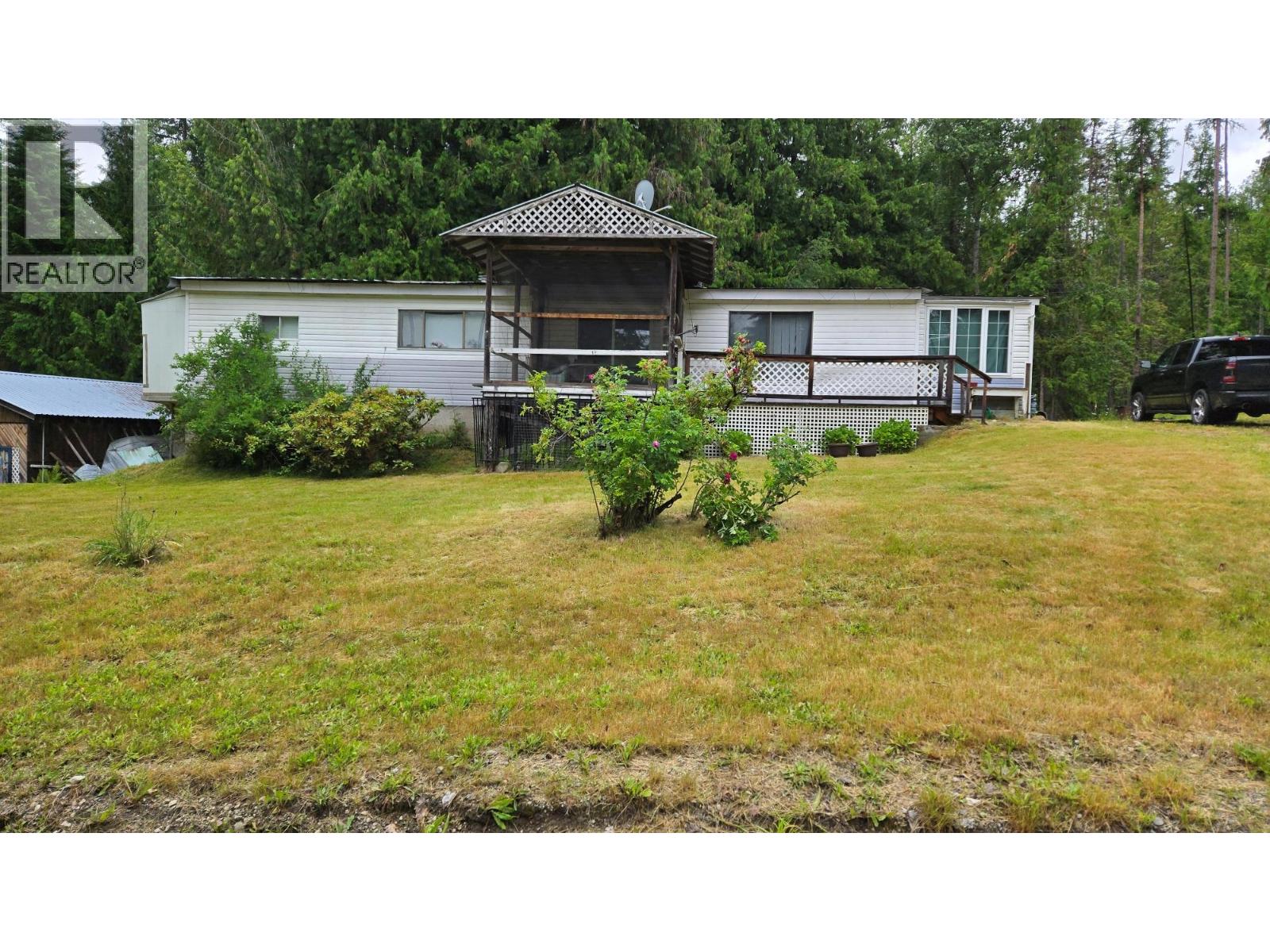 115 Lower Fauquier Road Lot# 1, Fauquier, British Columbia  V0G 1K0 - Photo 1 - 10359460