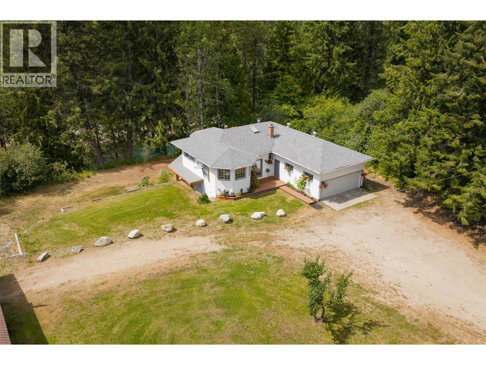 2697 Osachoff Road, South Slocan, British Columbia  V0G 2G0 - Photo 13 - 10359274