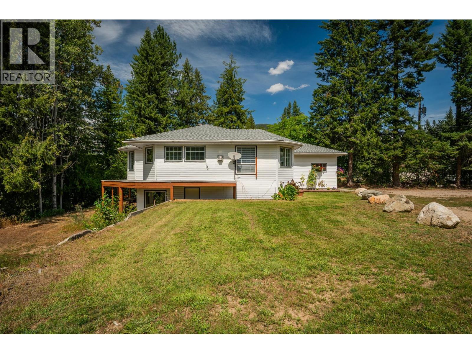 2697 Osachoff Road, South Slocan, British Columbia  V0G 2G0 - Photo 16 - 10359274