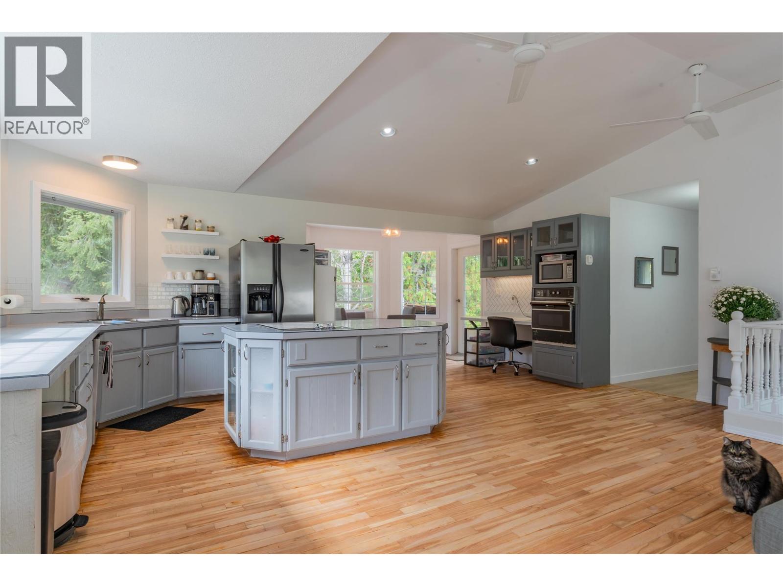 2697 Osachoff Road, South Slocan, British Columbia  V0G 2G0 - Photo 21 - 10359274
