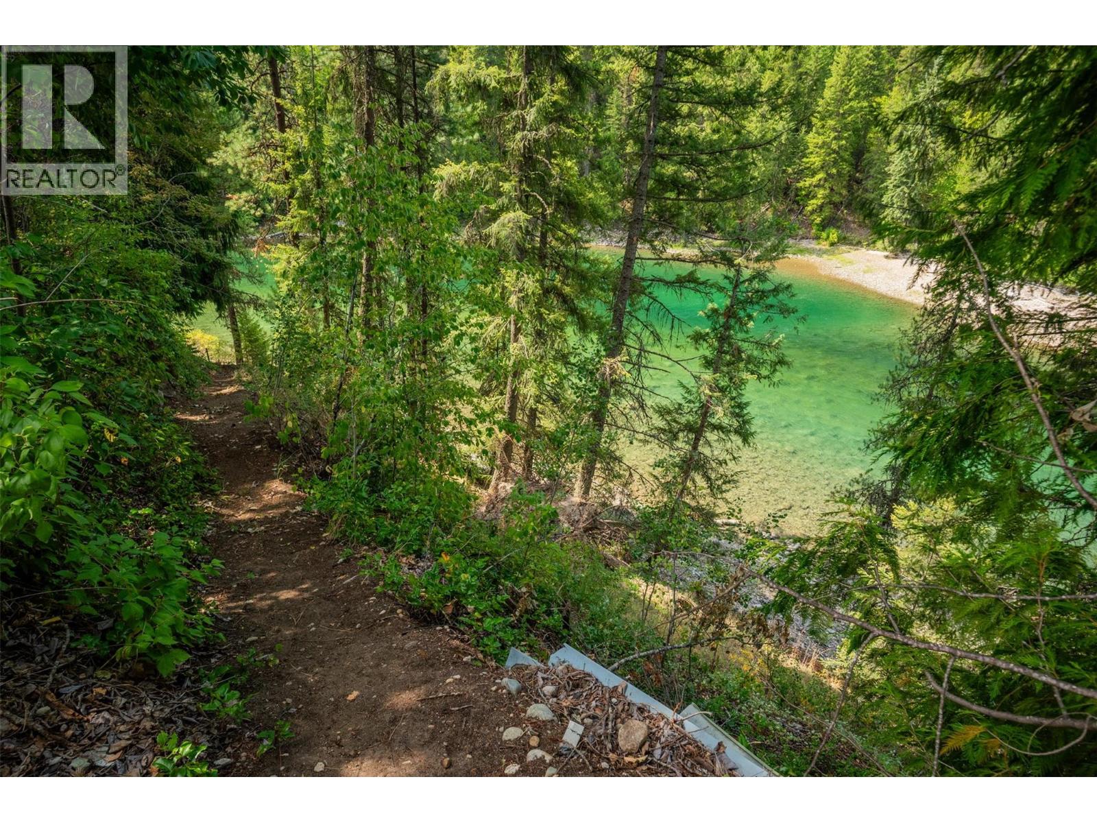 2697 Osachoff Road, South Slocan, British Columbia  V0G 2G0 - Photo 3 - 10359274