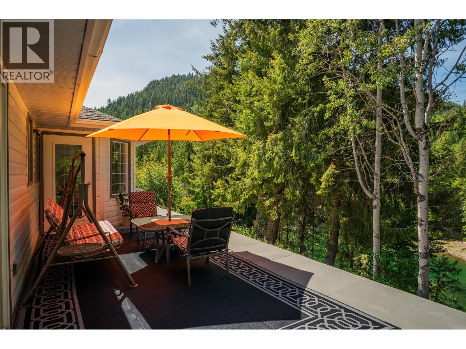 2697 Osachoff Road, South Slocan, British Columbia  V0G 2G0 - Photo 35 - 10359274