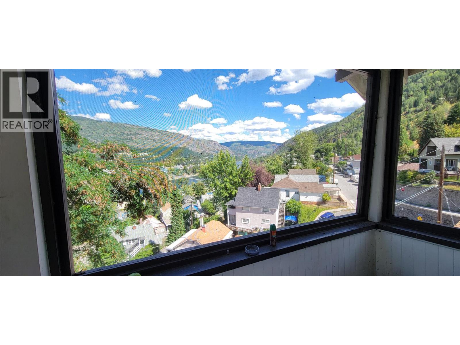 1553 Diamond Street, Trail, British Columbia  V1R 4H5 - Photo 11 - 10359696