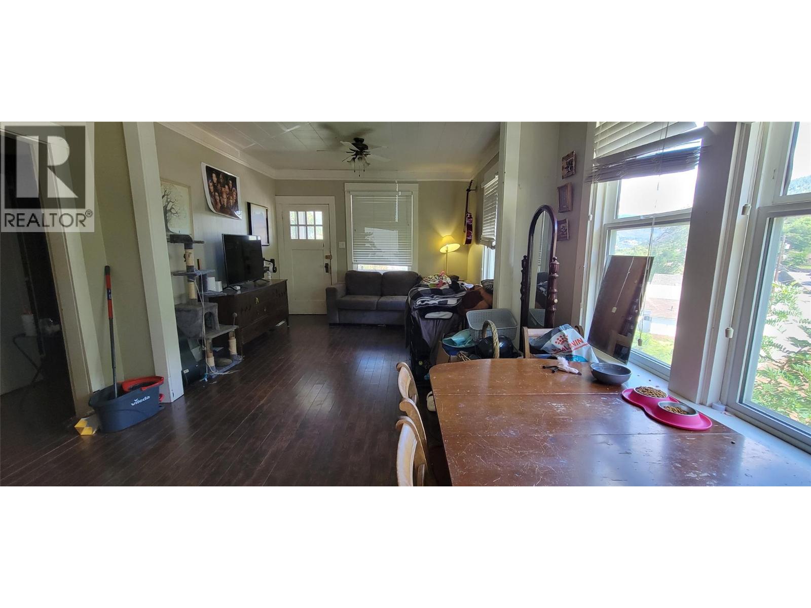 1553 Diamond Street, Trail, British Columbia  V1R 4H5 - Photo 4 - 10359696