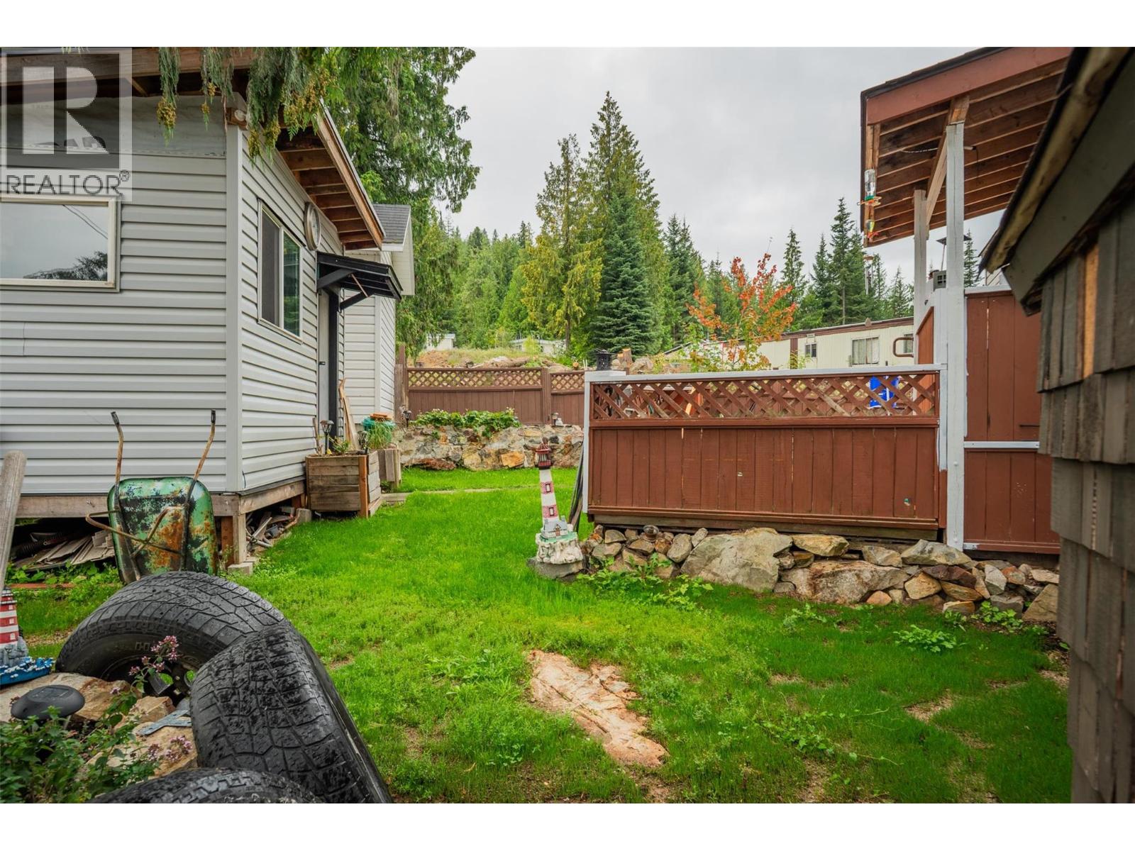 891 Monte Vista Drive Unit# 24, Rossland, British Columbia  V0G 1Y0 - Photo 19 - 10359700