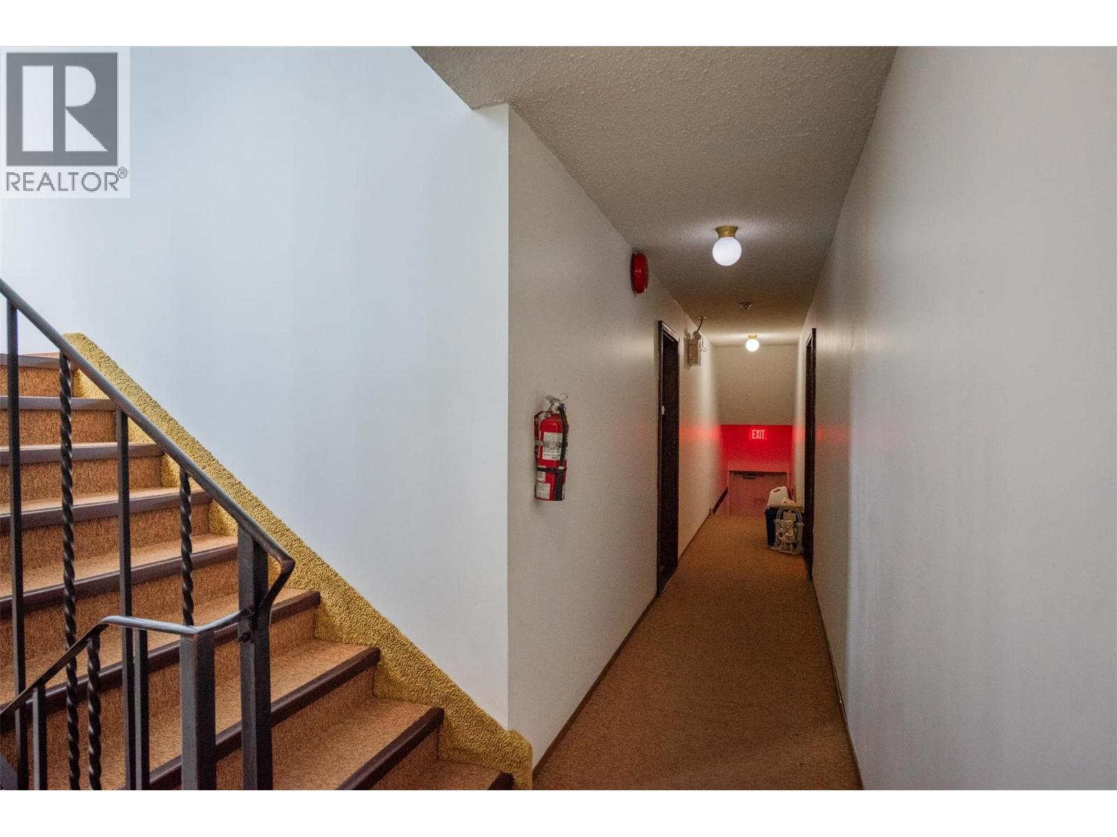 108 Colley Street, Warfield, British Columbia  V1R 2M2 - Photo 32 - 10359680