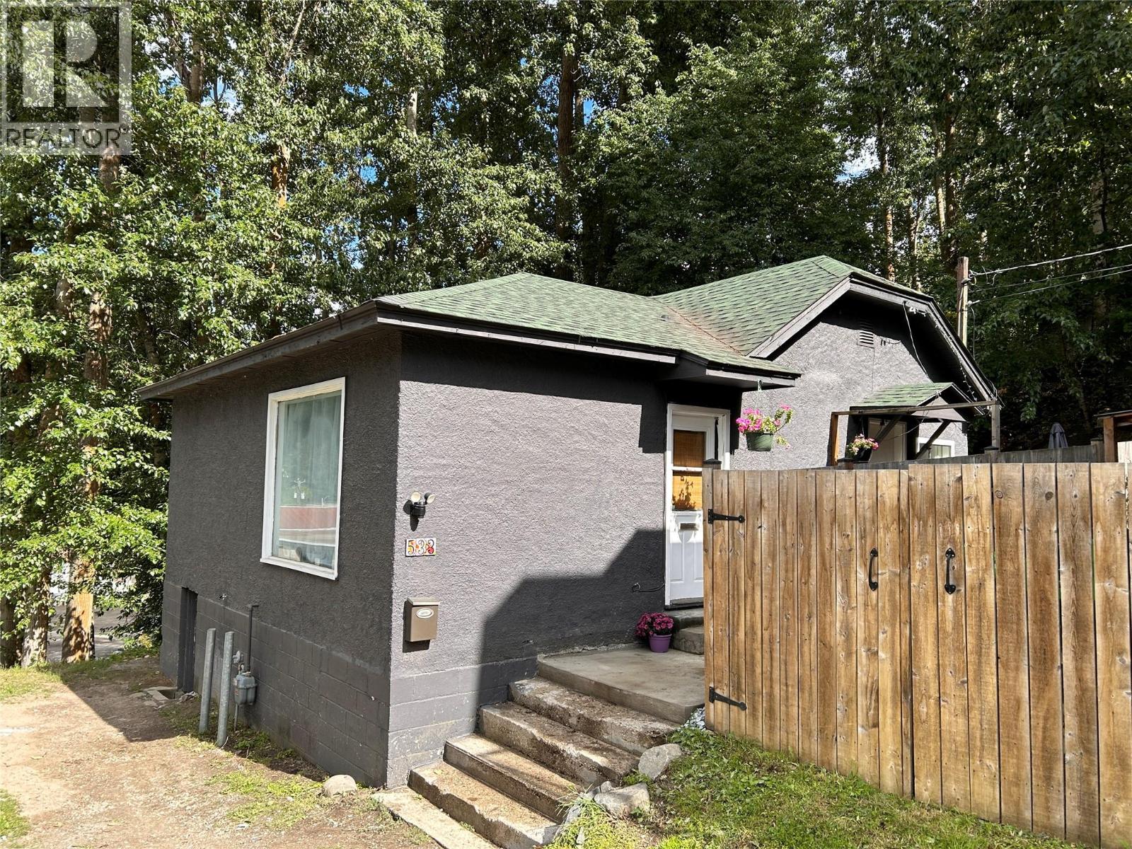 533 Turner Street, Warfield, British Columbia  V1R 2P6 - Photo 1 - 10359694