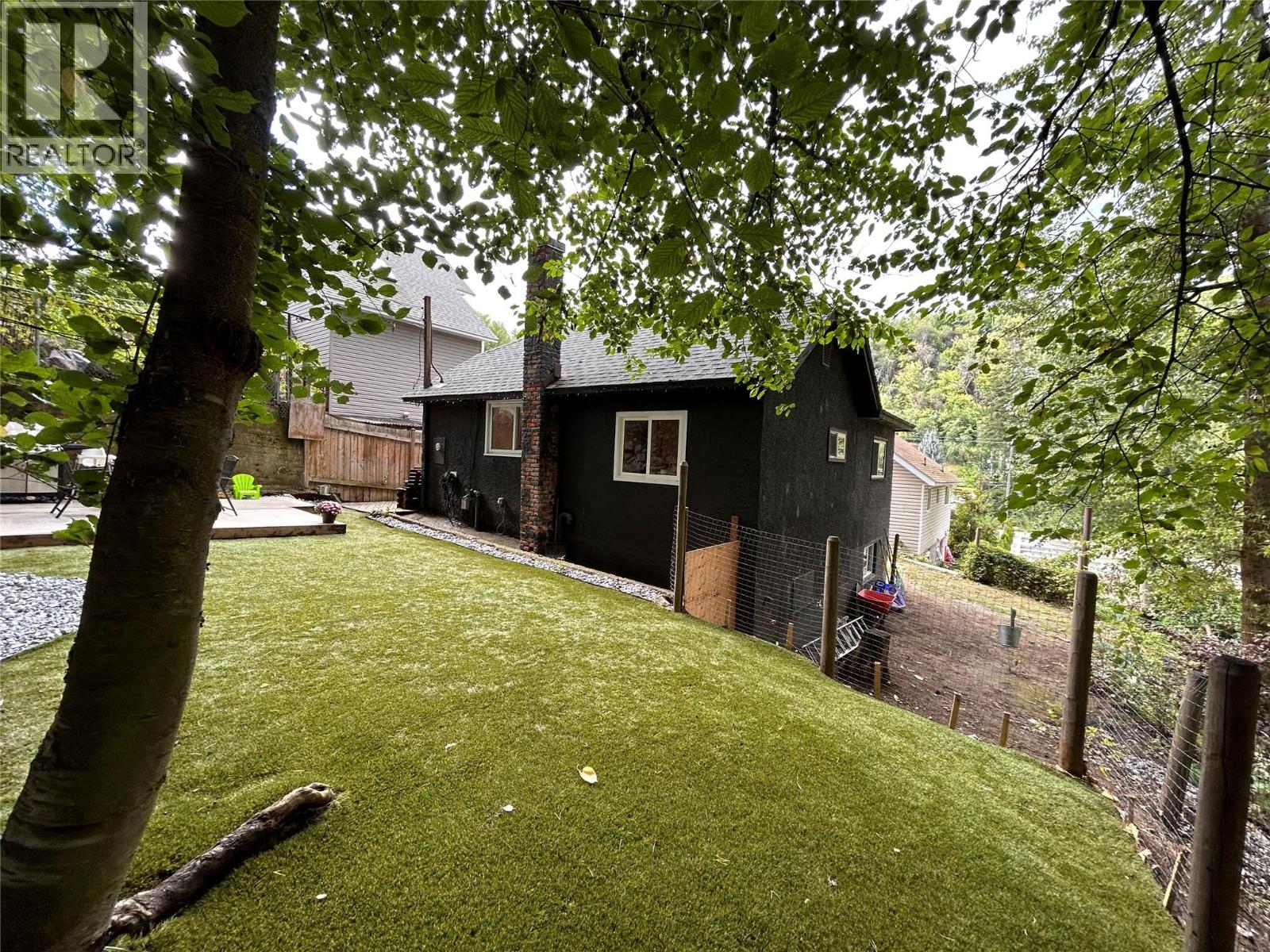 533 Turner Street, Warfield, British Columbia  V1R 2P6 - Photo 39 - 10359694