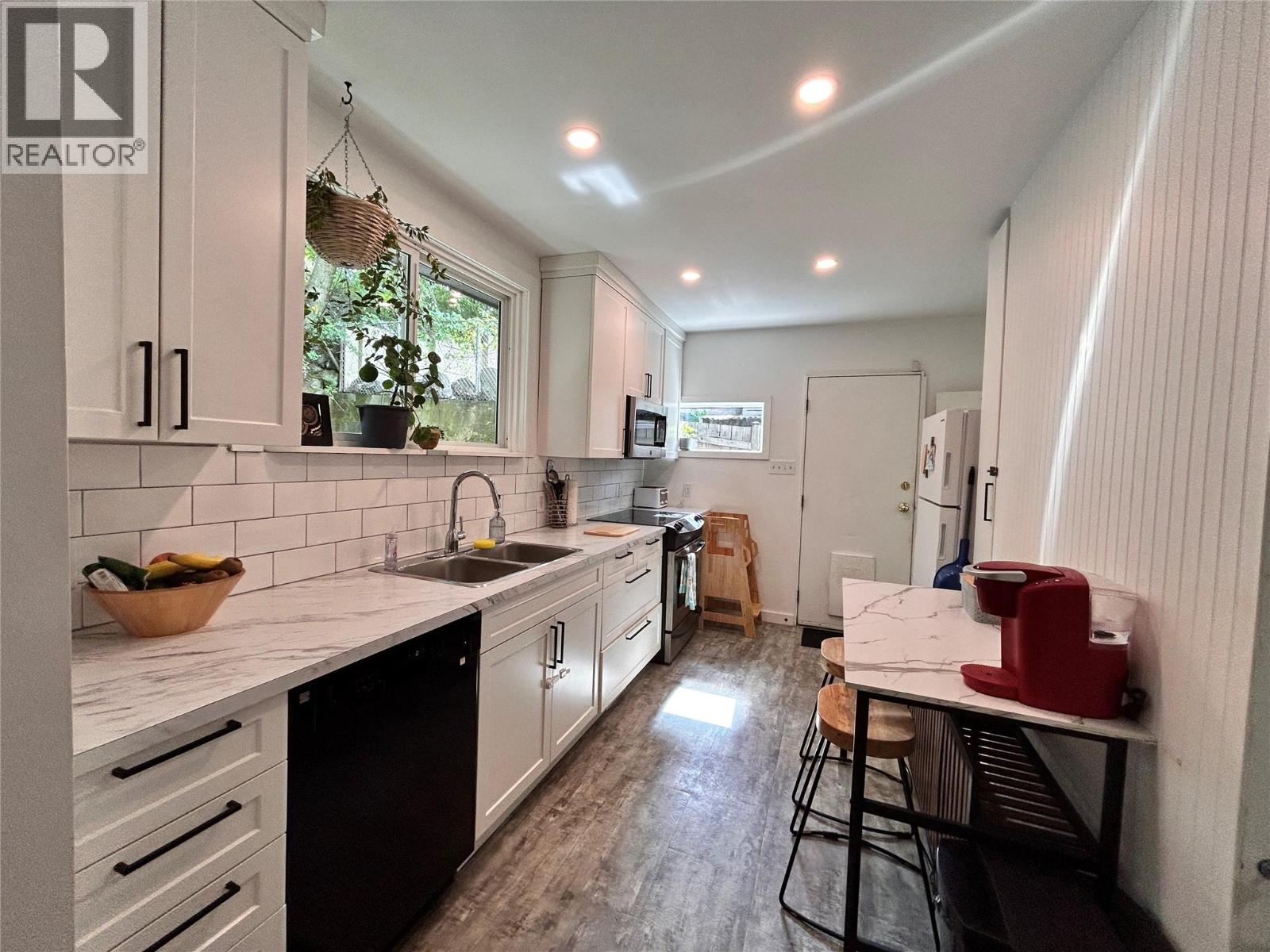 533 Turner Street, Warfield, British Columbia  V1R 2P6 - Photo 6 - 10359694