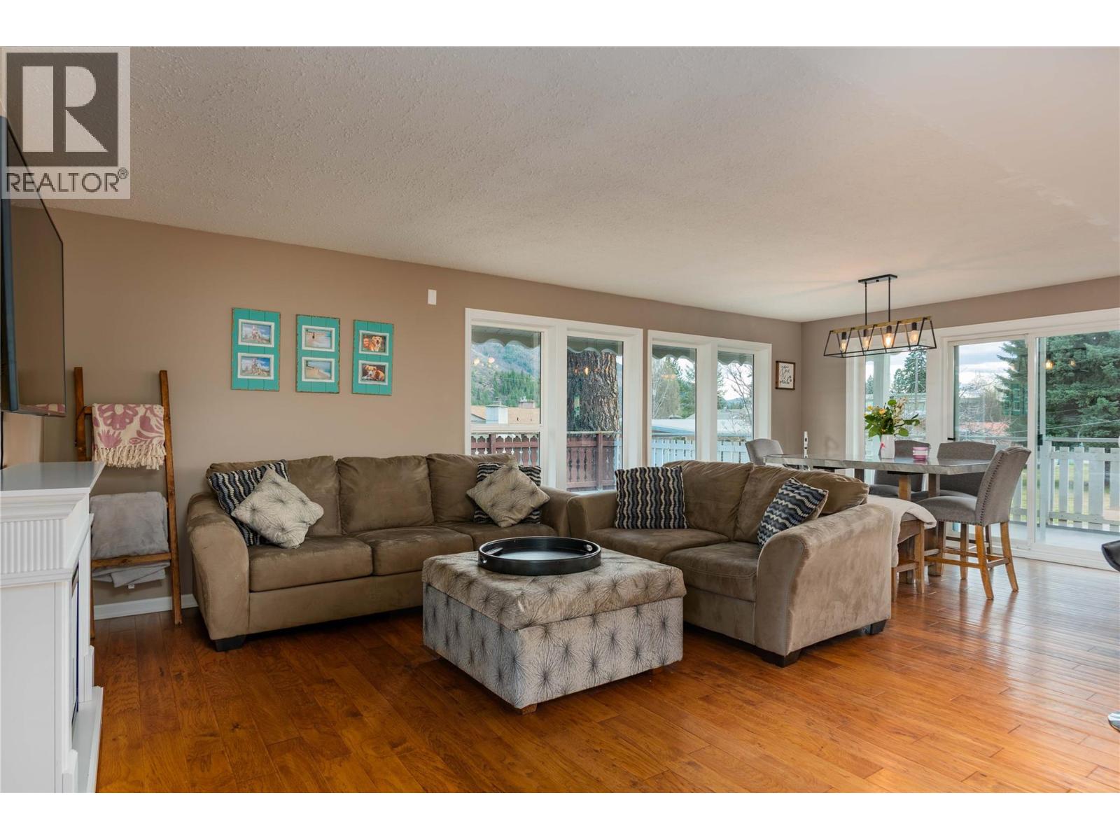 425 8th Avenue, Montrose, British Columbia  V0G 1P0 - Photo 24 - 10360052