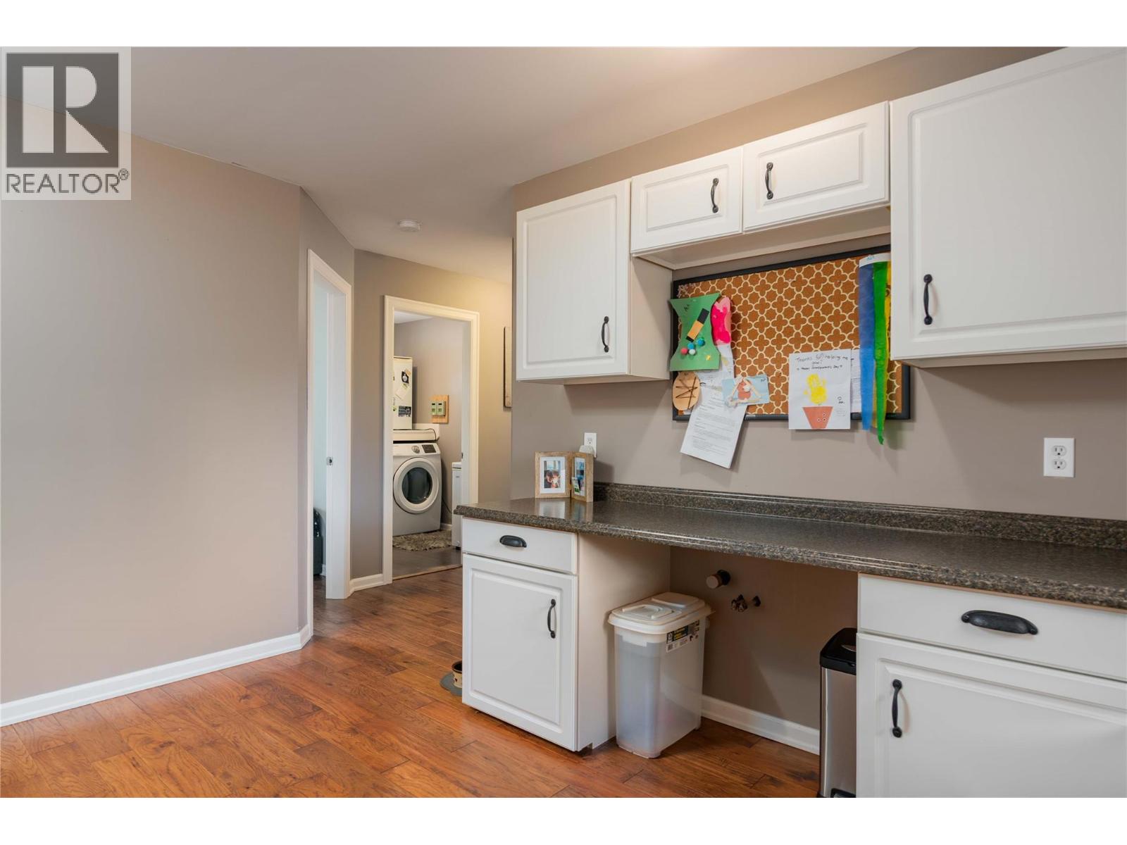 425 8th Avenue, Montrose, British Columbia  V0G 1P0 - Photo 35 - 10360052