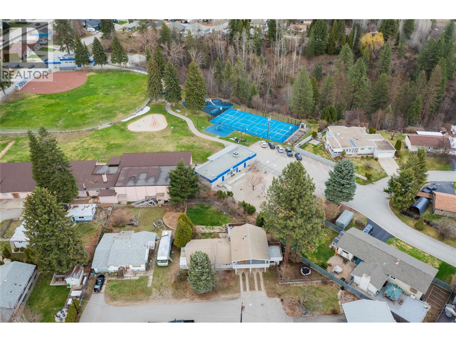 425 8th Avenue, Montrose, British Columbia  V0G 1P0 - Photo 55 - 10360052