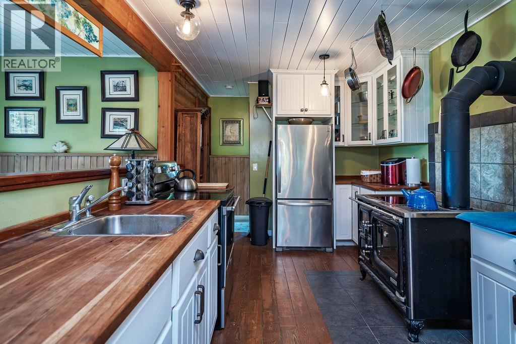 277 Meadow Creek Road, Meadow Creek, British Columbia  V0G 1N0 - Photo 15 - 10360013