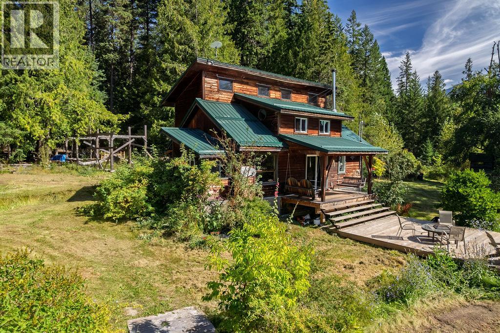 277 Meadow Creek Road, Meadow Creek, British Columbia  V0G 1N0 - Photo 3 - 10360013