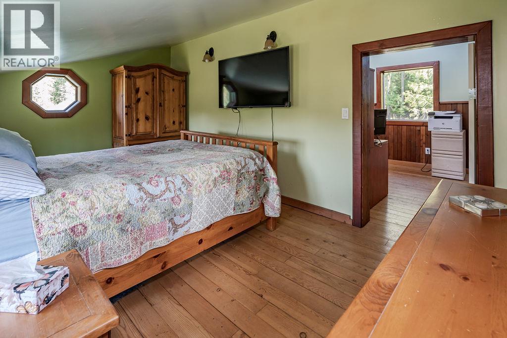 277 Meadow Creek Road, Meadow Creek, British Columbia  V0G 1N0 - Photo 30 - 10360013