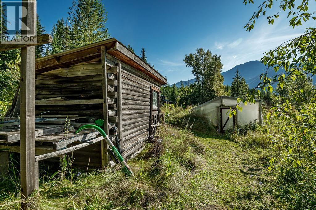 277 Meadow Creek Road, Meadow Creek, British Columbia  V0G 1N0 - Photo 41 - 10360013