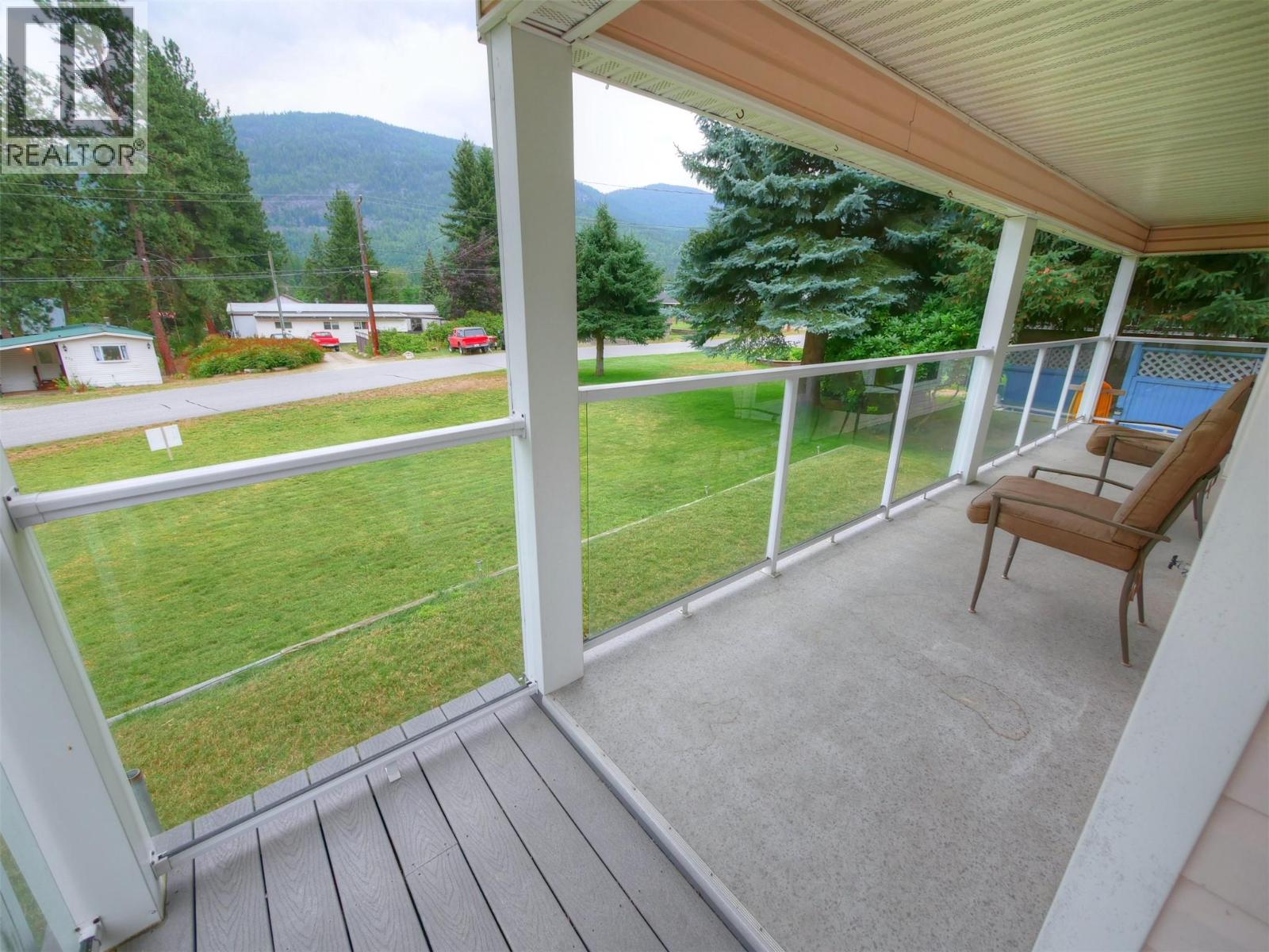 817 Smith Crescent, Genelle, British Columbia  V0G 1G0 - Photo 10 - 10360056