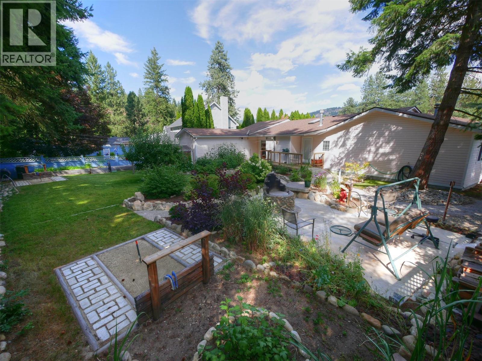 817 Smith Crescent, Genelle, British Columbia  V0G 1G0 - Photo 12 - 10360056