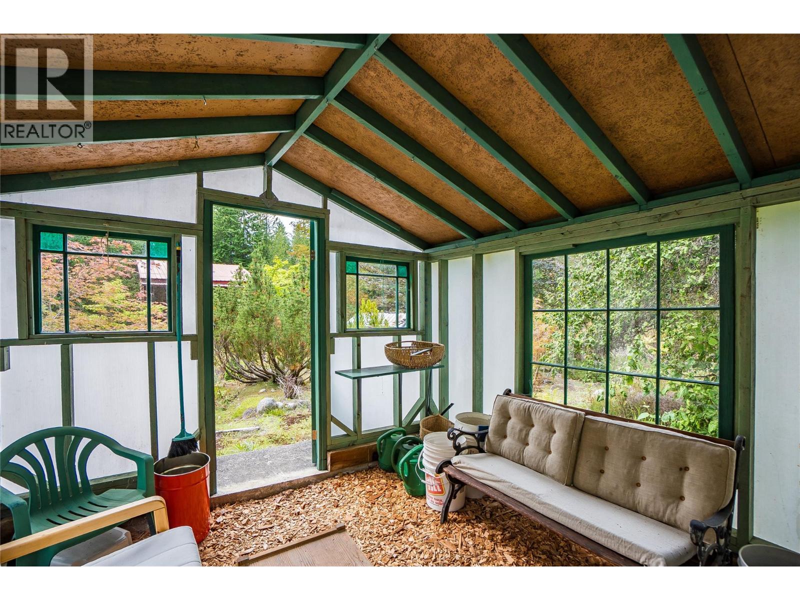 8780 Martens Road, Slocan, British Columbia  V0G 2C0 - Photo 47 - 10360029