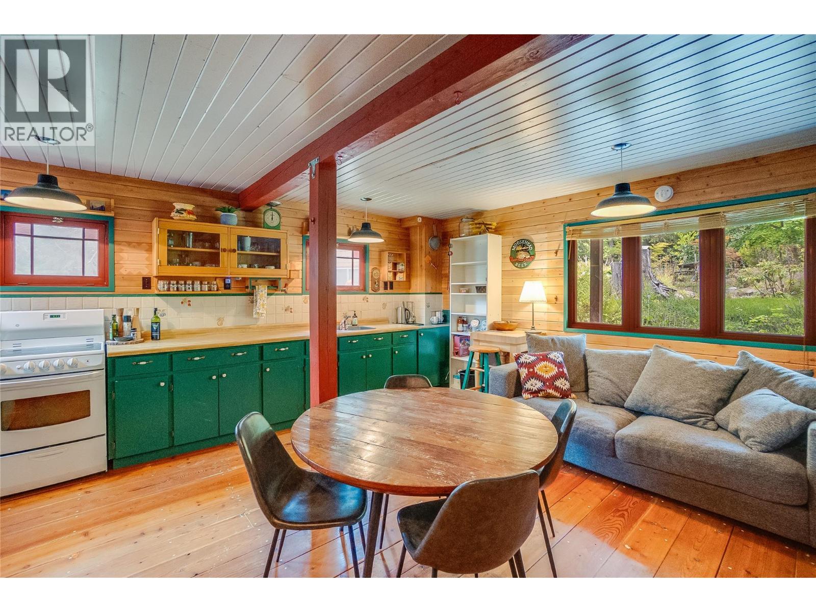 8780 Martens Road, Slocan, British Columbia  V0G 2C0 - Photo 9 - 10360029