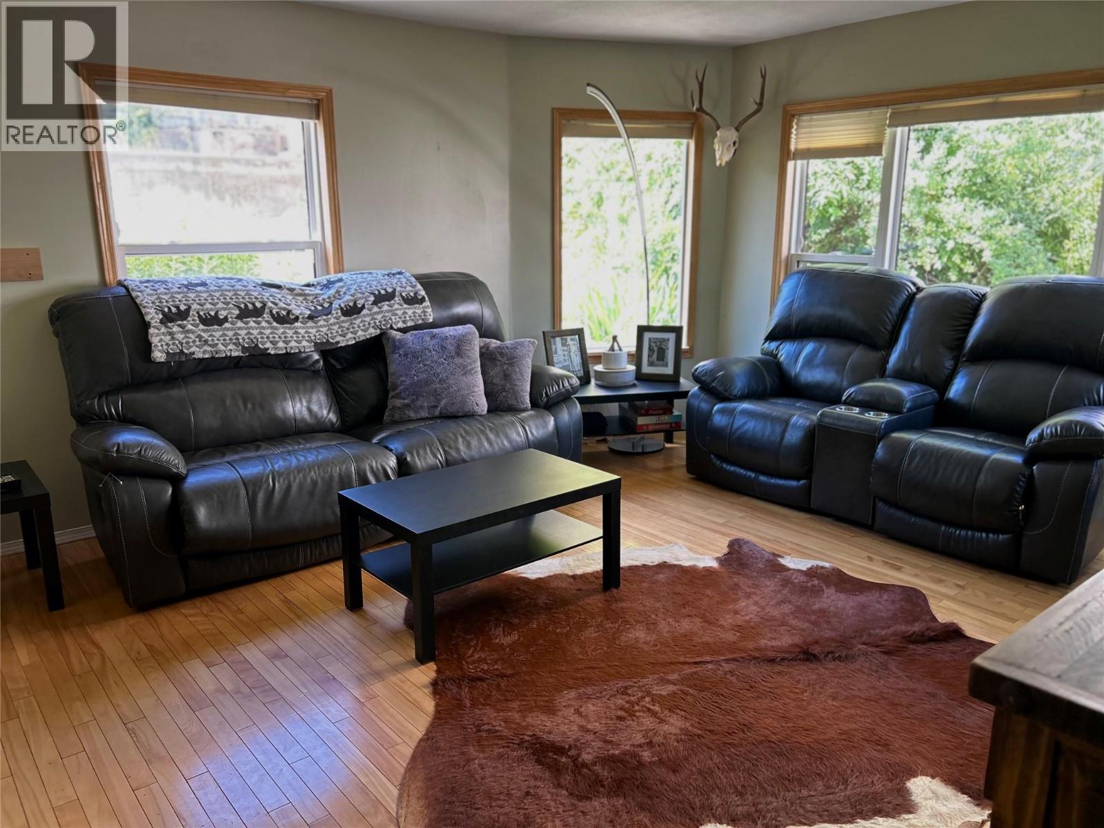 715 Shakespeare Street, Warfield, British Columbia  V1R 2B3 - Photo 16 - 10360108