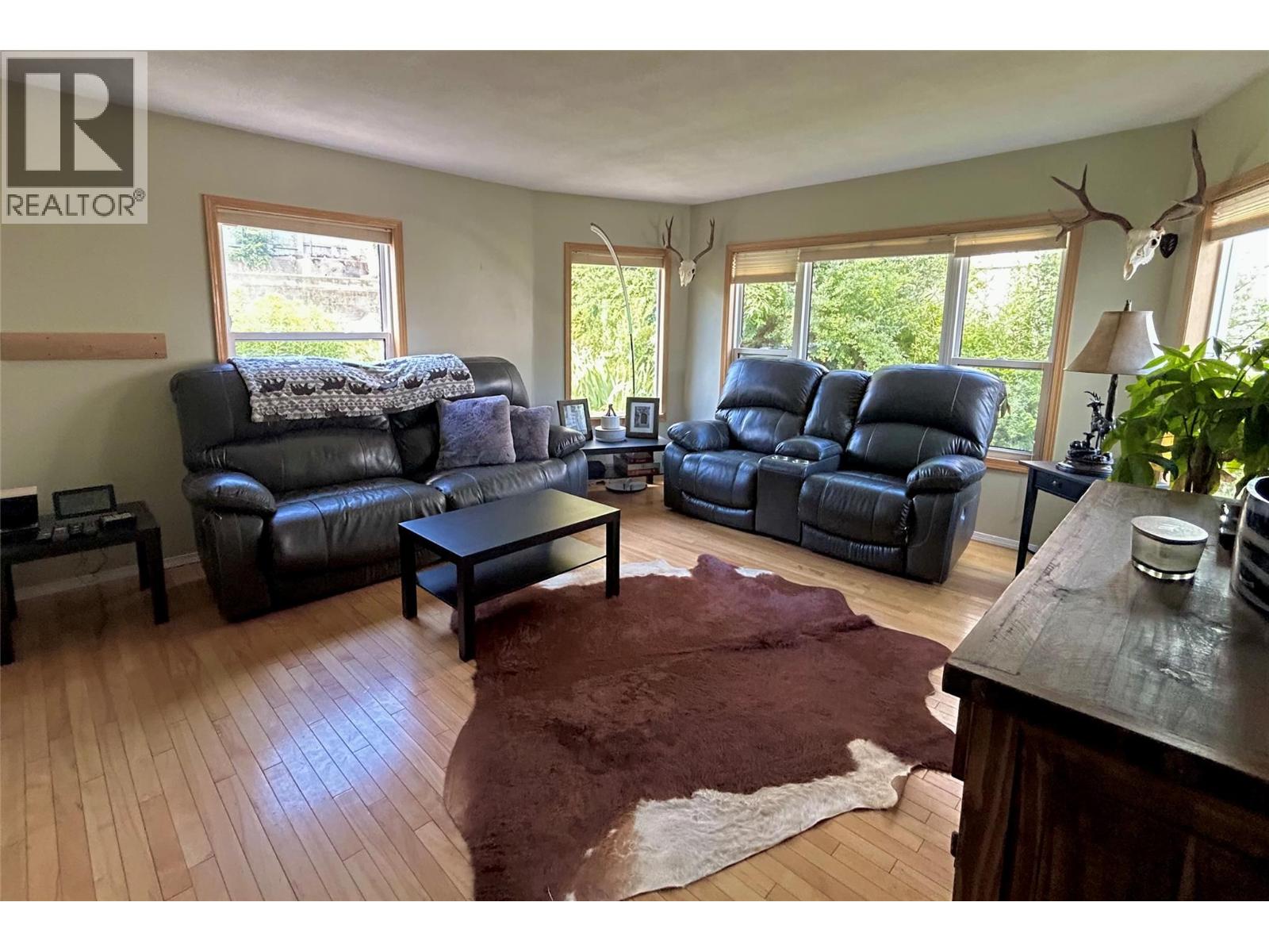 715 Shakespeare Street, Warfield, British Columbia  V1R 2B3 - Photo 17 - 10360108