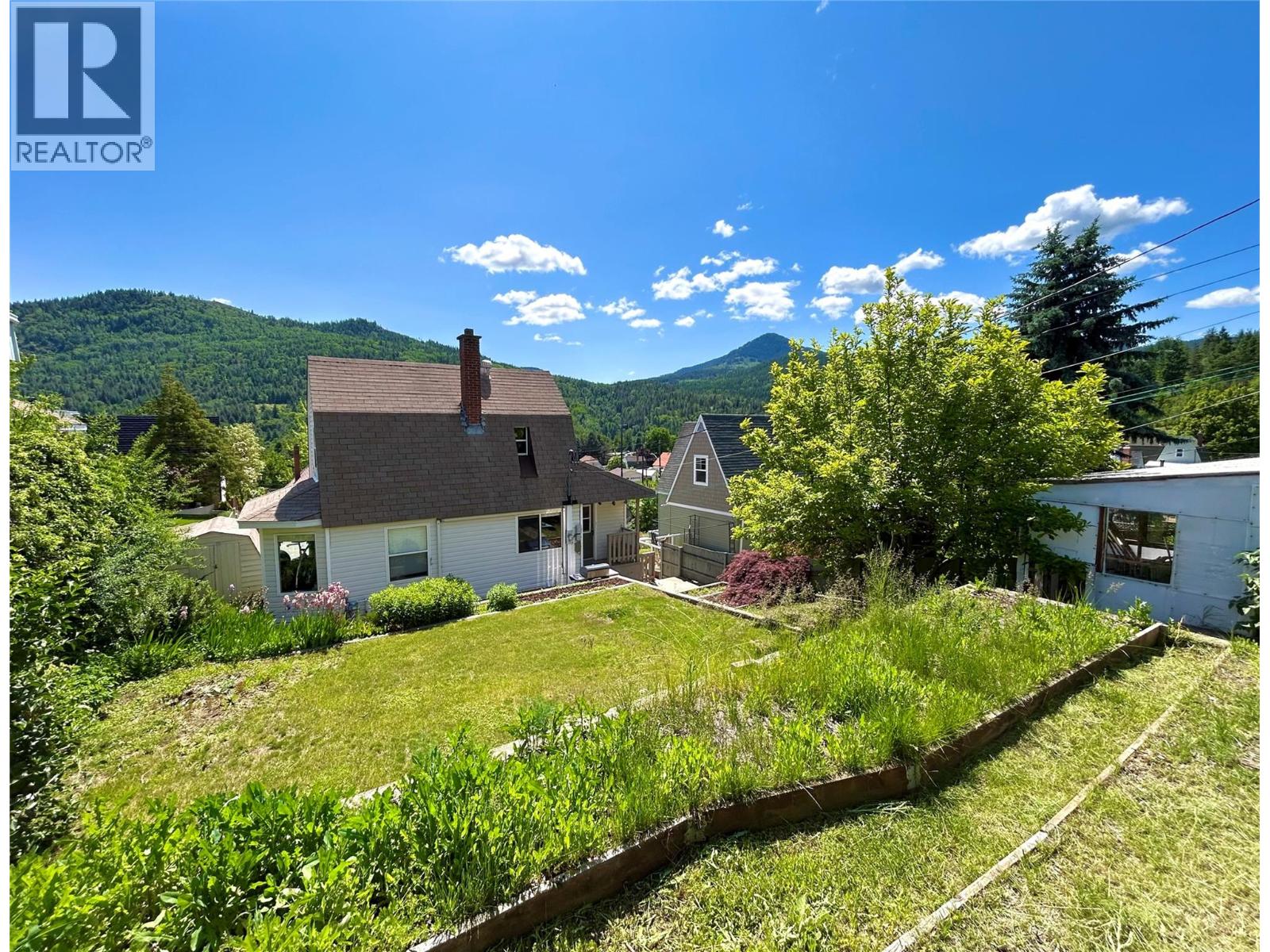 715 Shakespeare Street, Warfield, British Columbia  V1R 2B3 - Photo 46 - 10360108