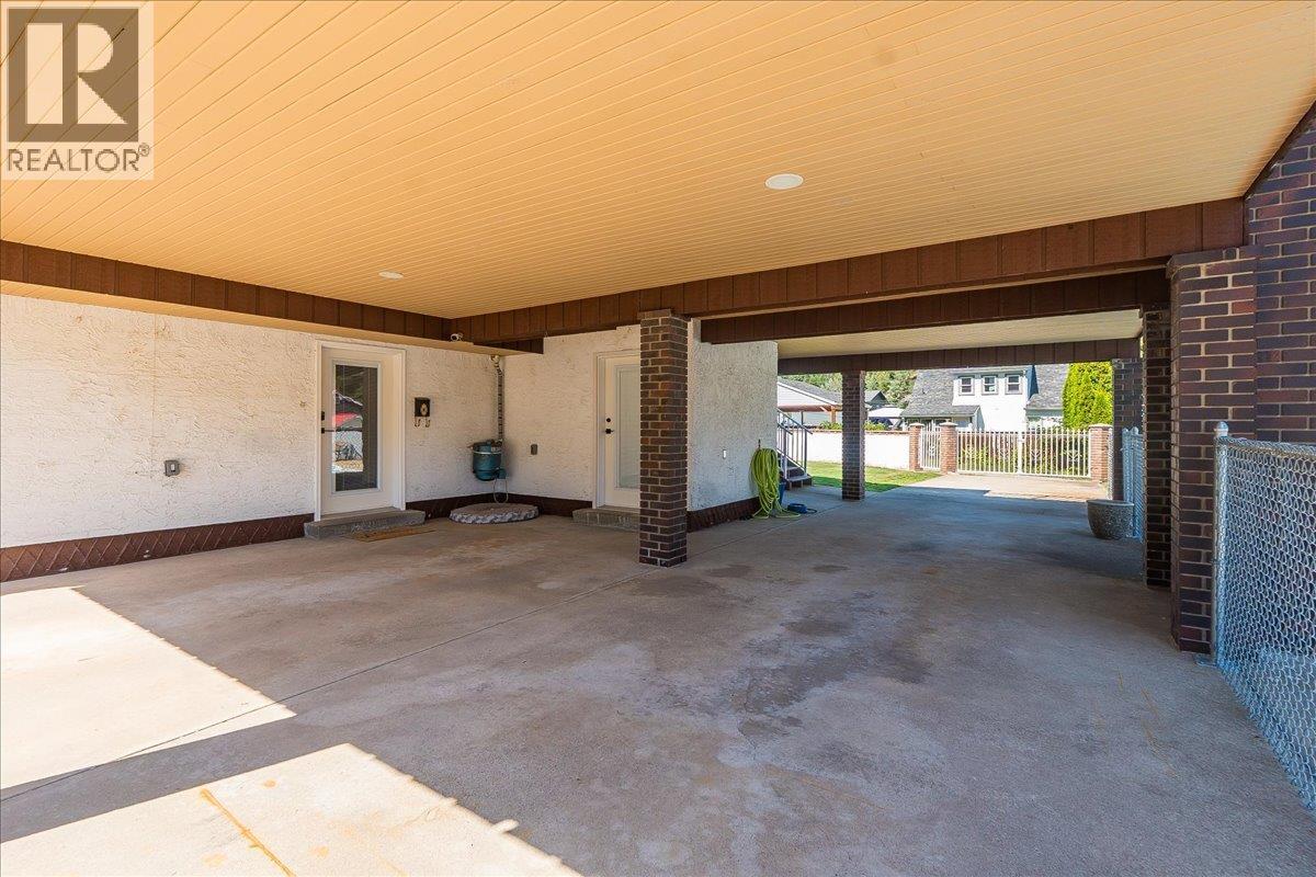 1957 Fourth Avenue, Trail, British Columbia  V1R 1T3 - Photo 43 - 10360171