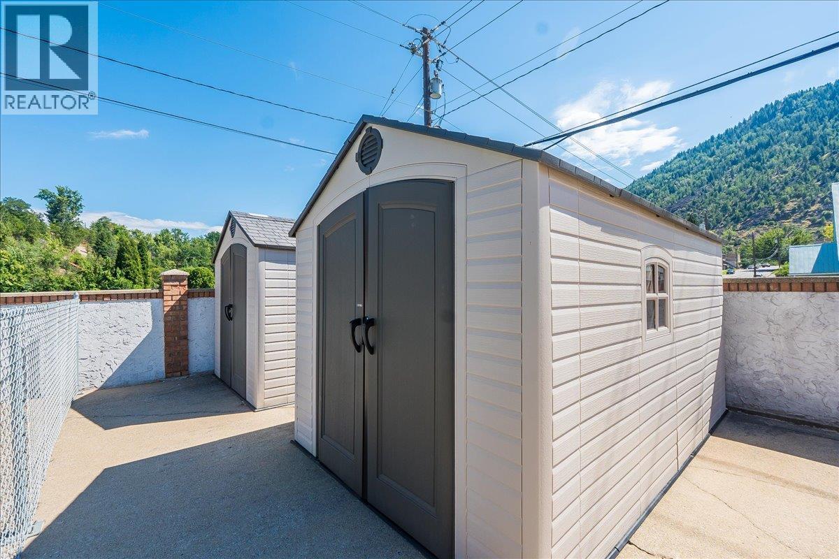 1957 Fourth Avenue, Trail, British Columbia  V1R 1T3 - Photo 45 - 10360171