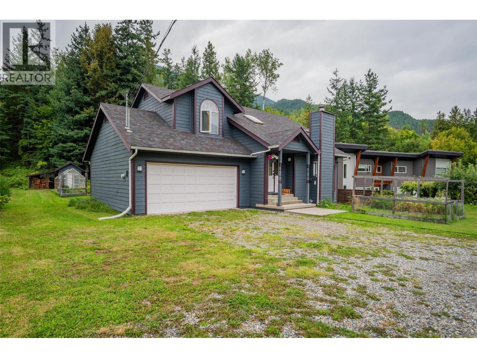 611 7th Street, Kaslo, British Columbia  V0G 1M0 - Photo 11 - 10359961