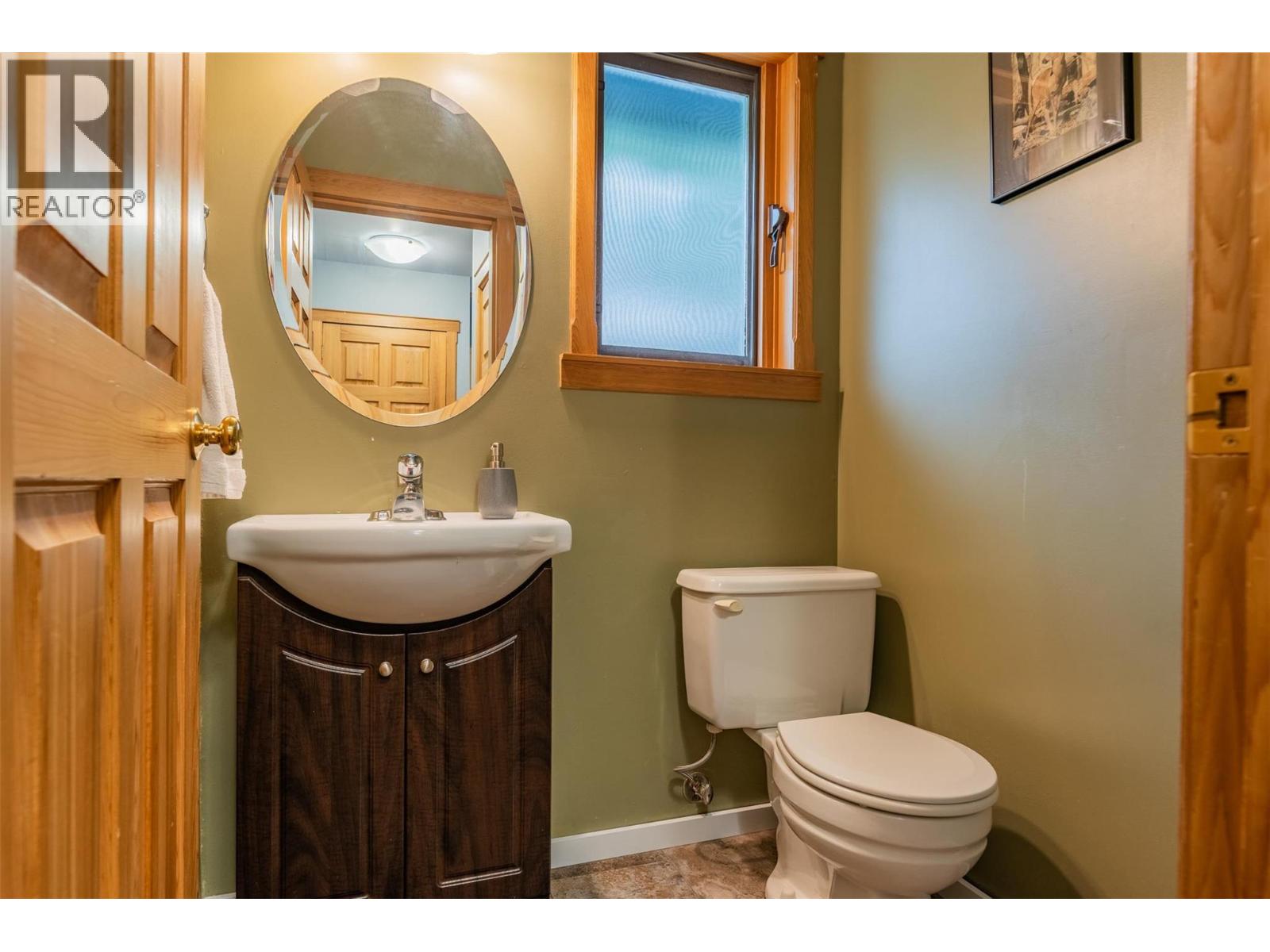 611 7th Street, Kaslo, British Columbia  V0G 1M0 - Photo 24 - 10359961