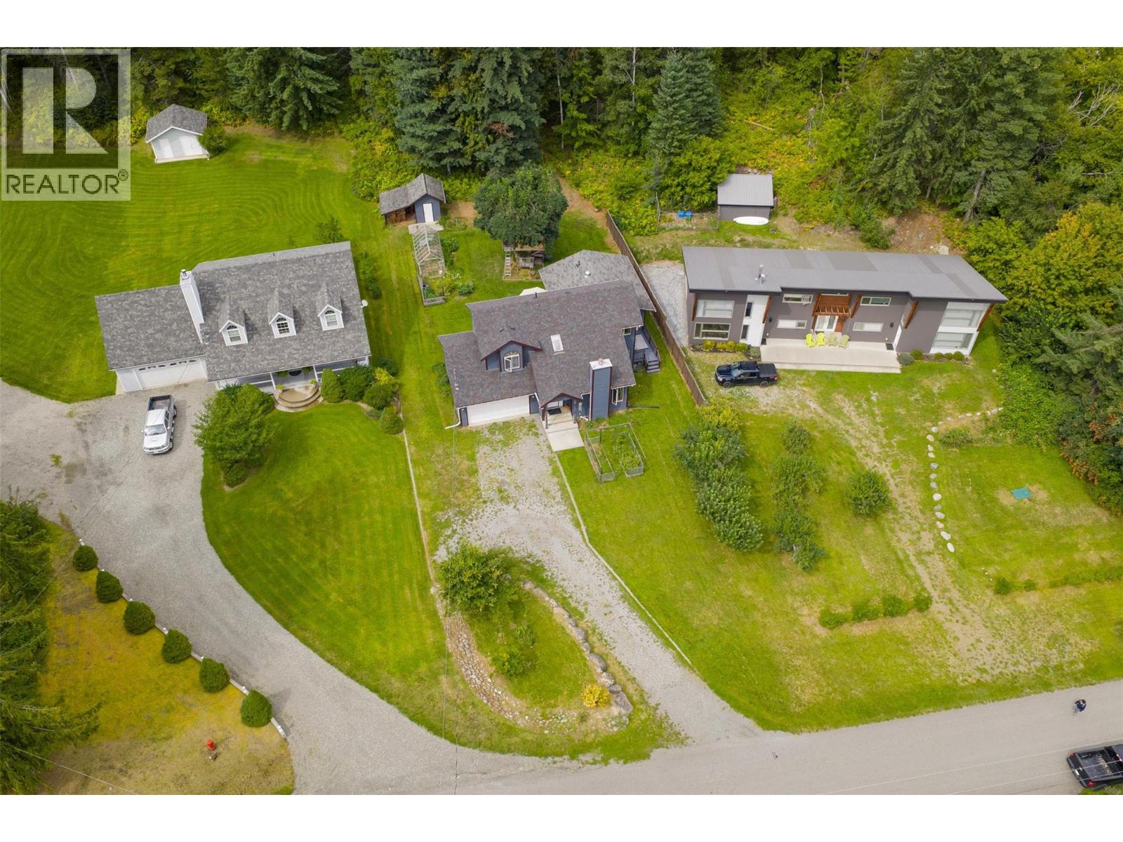 611 7th Street, Kaslo, British Columbia  V0G 1M0 - Photo 3 - 10359961