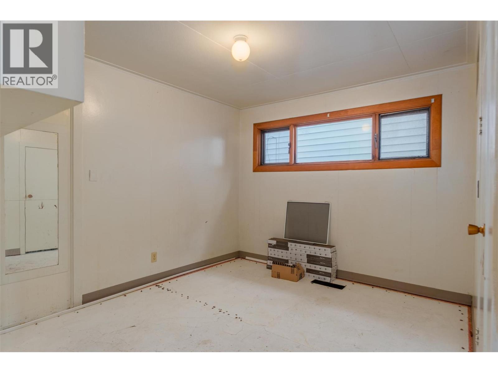 1430 Fifth Avenue, Trail, British Columbia  V1R 1T6 - Photo 15 - 10360018