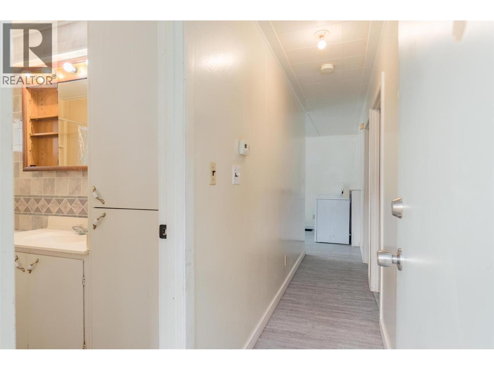 1430 Fifth Avenue, Trail, British Columbia  V1R 1T6 - Photo 19 - 10360018