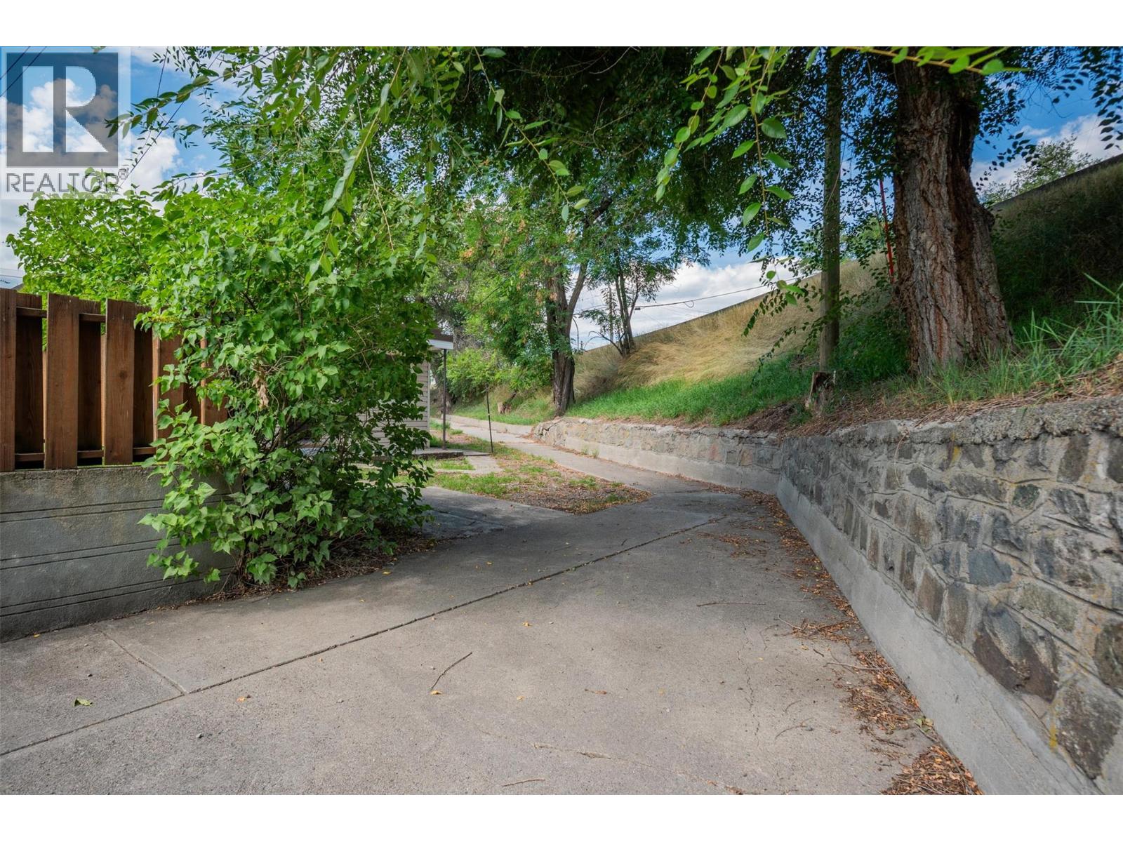 1430 Fifth Avenue, Trail, British Columbia  V1R 1T6 - Photo 25 - 10360018