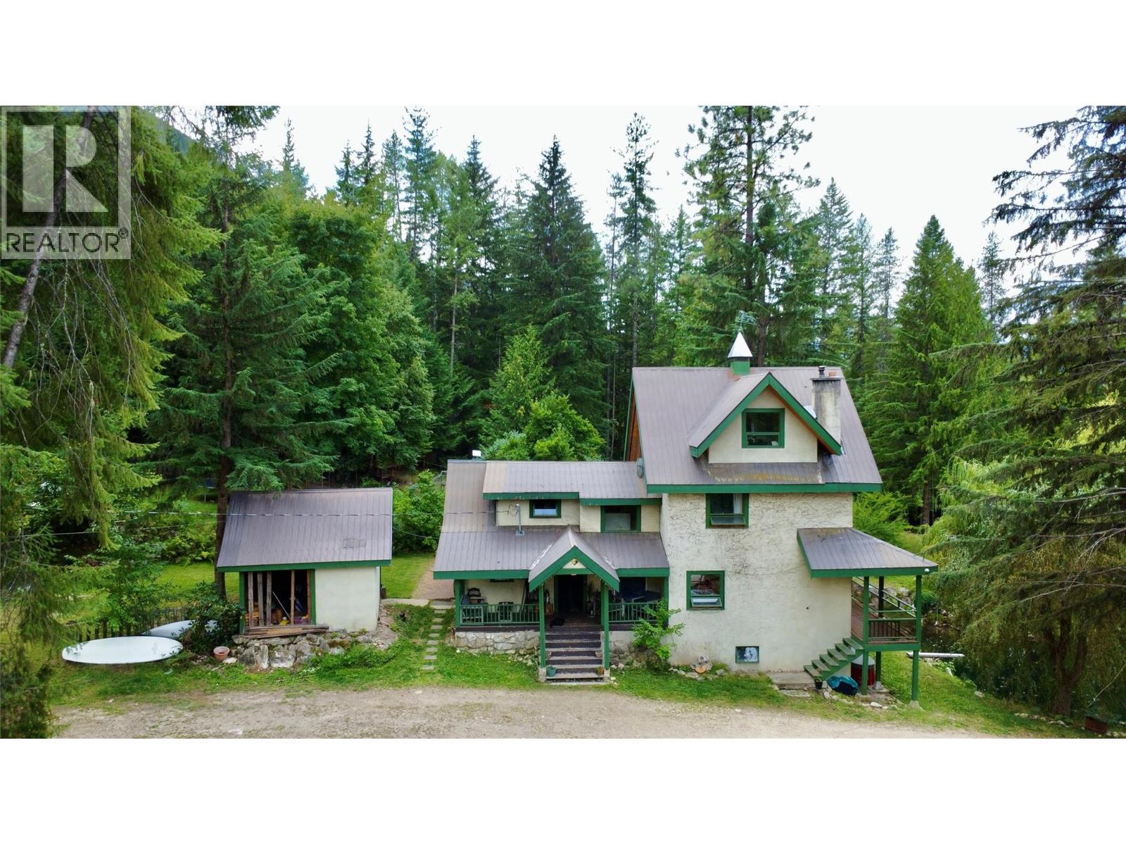7138 Graham Road, Winlaw, British Columbia  V0G 2J0 - Photo 13 - 10360038