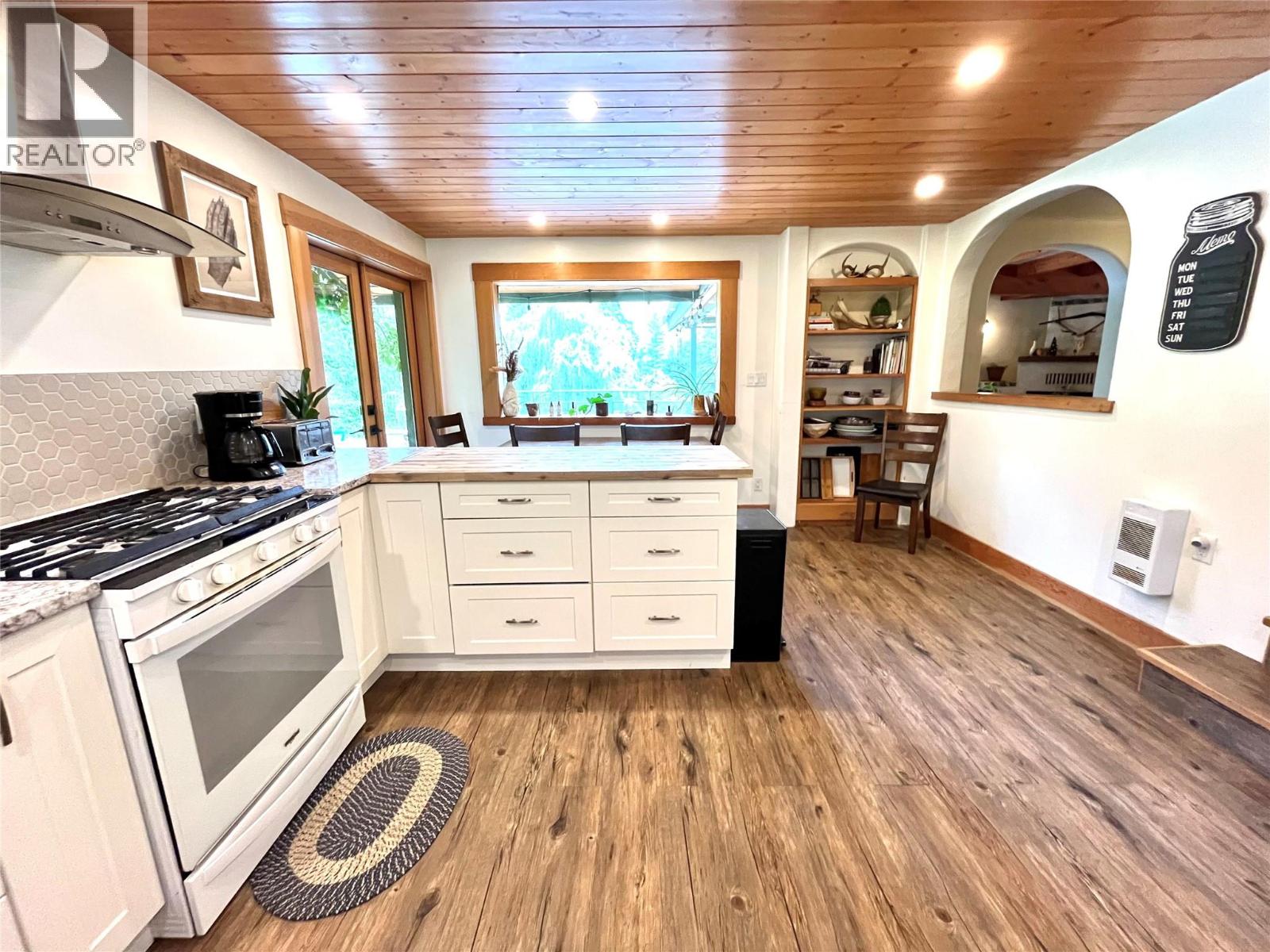 7138 Graham Road, Winlaw, British Columbia  V0G 2J0 - Photo 17 - 10360038
