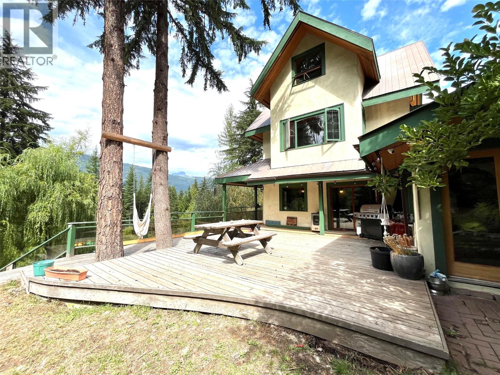 7138 Graham Road, Winlaw, British Columbia  V0G 2J0 - Photo 9 - 10360038