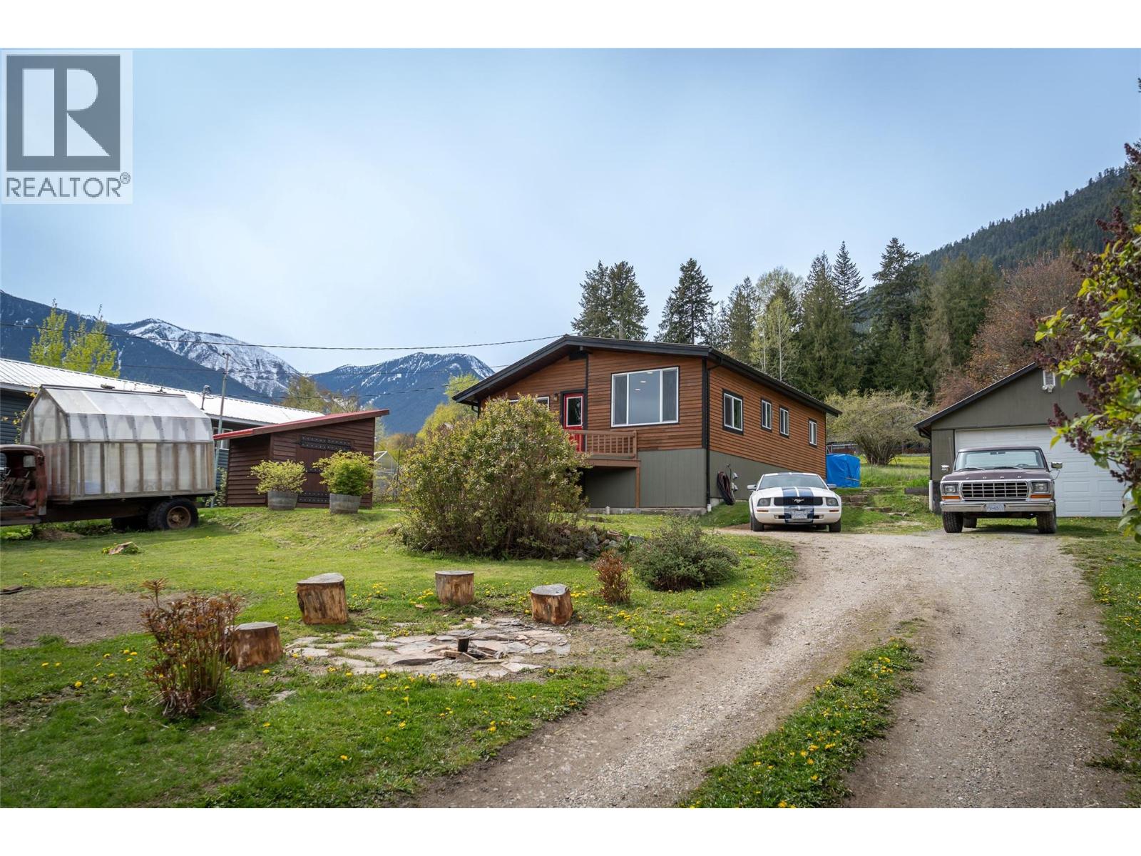127 8th Street N, Kaslo, British Columbia  V0G 1M0 - Photo 10 - 10360012